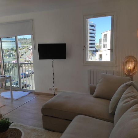 Centre Port,Studio Cosy,Vue Piscine Et Sur Le Parking Prive Ainsi Que Le Mont Saint Martin Agde Eksteriør billede