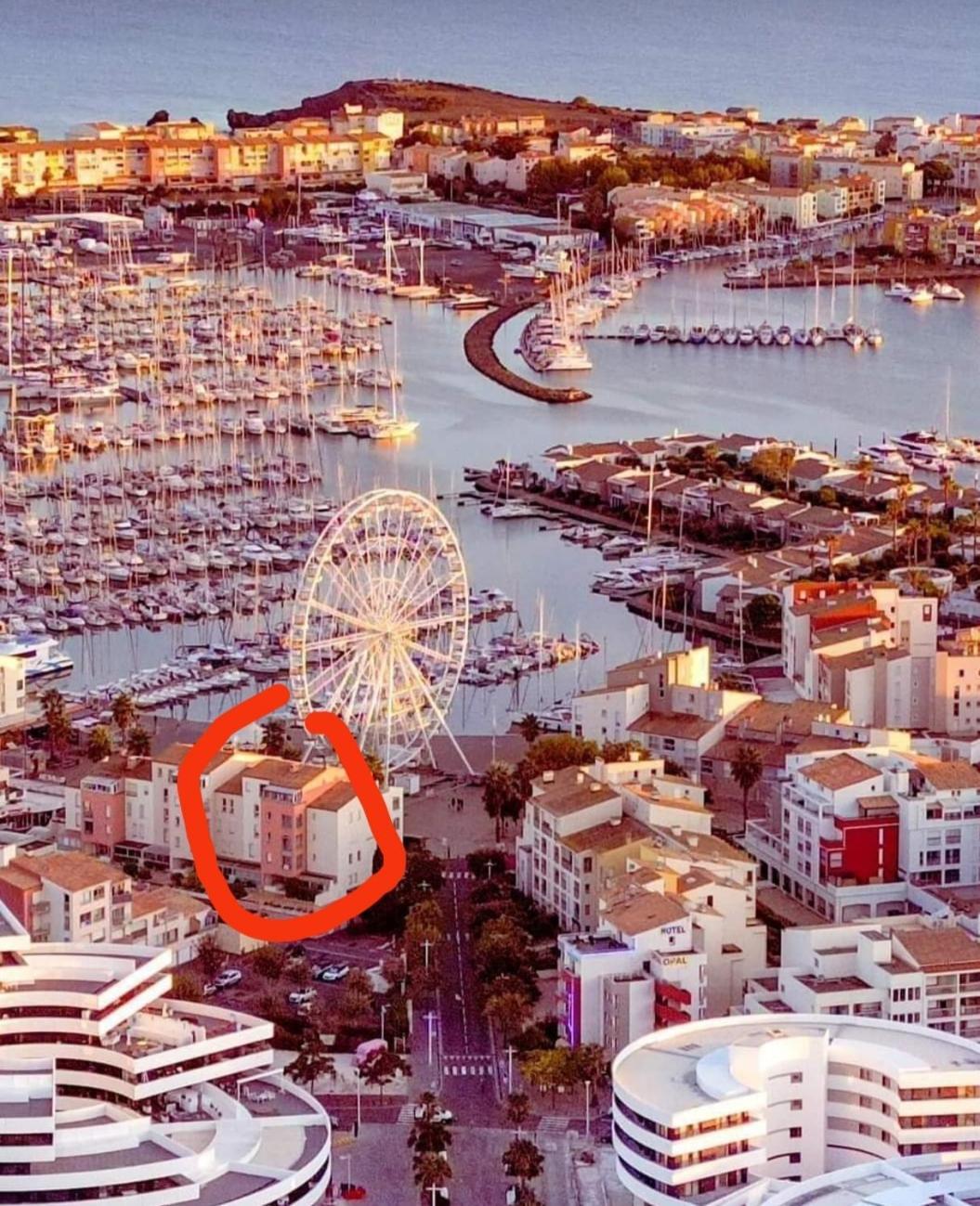 Centre Port,Studio Cosy,Vue Piscine Et Sur Le Parking Prive Ainsi Que Le Mont Saint Martin Agde Eksteriør billede